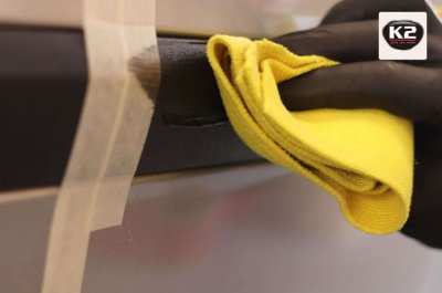 Prostriedok na oživenie plastových a gumenných dielov 200g BONO ČIERNY 200 G