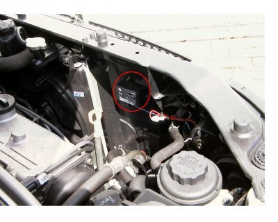 elektronický odpuzovač kun a hlodavců M100N (KEMO - Německo)