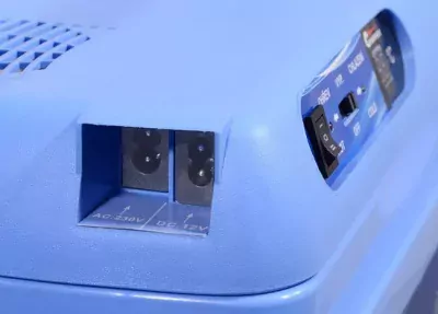 Autochladnička COMPASS BLUE 07121 25l