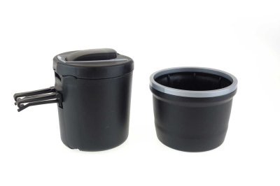 Univerzálny popolník do auta