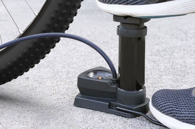 Kovová nožná pumpa s manometrom MINI PU03