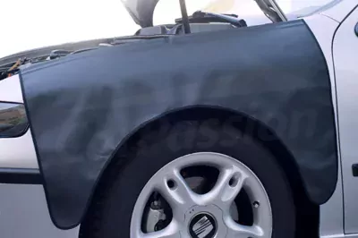 Ochranný poťah na blatník z eko-kože Strong Plus
