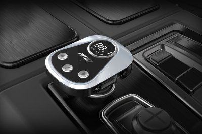 FM transmitter s funkciou nabíjačky 2.4A a lokalizáciou