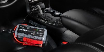 startovací box + power banka, startovací proud 2500A NOCO GBX75 (USA)
