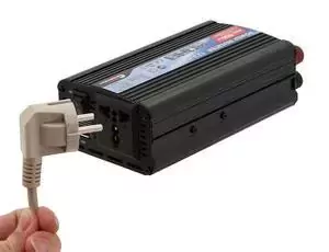Menič napätia 12/230V 550W + USB