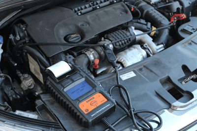 BAHCO BBT80 - digitálny tester 6 V a 12 V akumulátorov s tlačiarňou