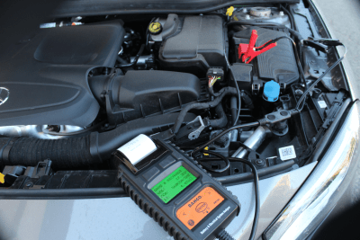 BAHCO BBT80 - digitálny tester 6 V a 12 V akumulátorov s tlačiarňou
