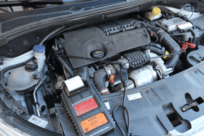 BAHCO BBT80 - digitálny tester 6 V a 12 V akumulátorov s tlačiarňou