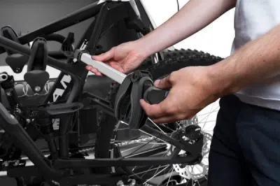 THULE EASYFOLD XT 3 (934) - nosič 3 bicyklov na ťažné zariadenie