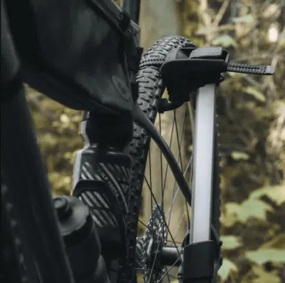 THULE EPOS 3 (979) - nosič 3 bicyklov na ťažné zariadenie