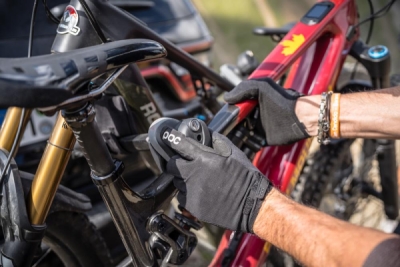 YAKIMA JUSTCLICK EVO 2 - nosič 2 bicyklov na ťažné zariadenie