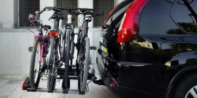BUZZRACK EAZZY 4 - nosič 4 bicyklov na ťažné zariadenie