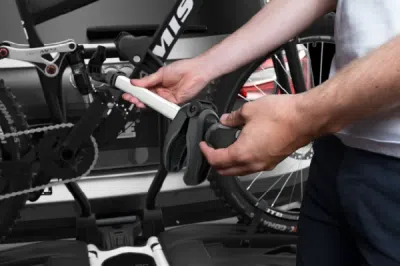 THULE EASYFOLD XT F (966) - nosič 3 bicyklov na ťažné zariadenie
