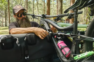 YAKIMA GATEKEEPER EVO MD black - nosič 5 bicyklov na pickup