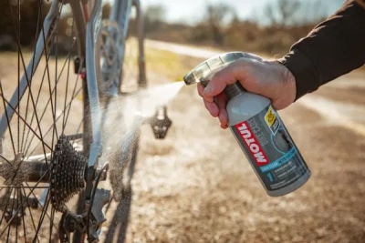 Motul Bike Care - Chain Clean Road - 500ml čistič reťazí