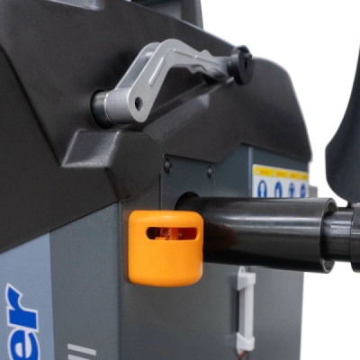 Vyvažovačka kolies Weber Expert Series Precision 3D Sonar III Air - pneumaticke upínanie kolesa