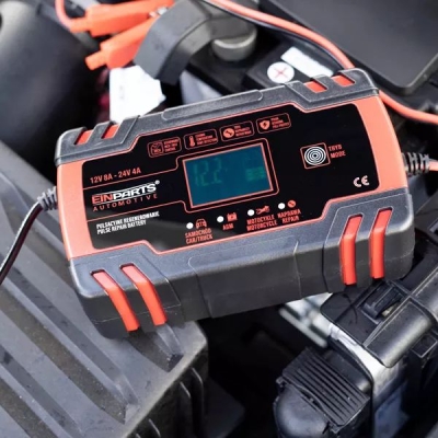 Nabíjačka batérií 12V/24V EINPARTS EPCBC02