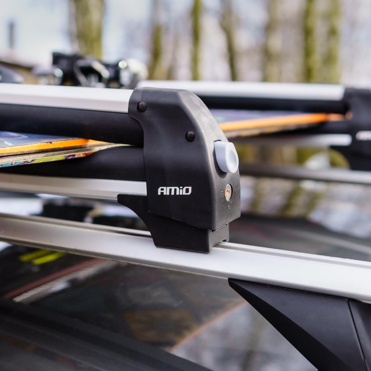Strešný nosič na lyže/snowboard 760mm SSR-01L AMiO-02591