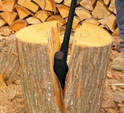 Fiskars kalač na dřevo X37