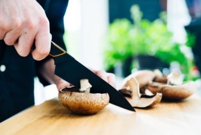 Fiskars kuchařský nůž malý Edge 15 cm