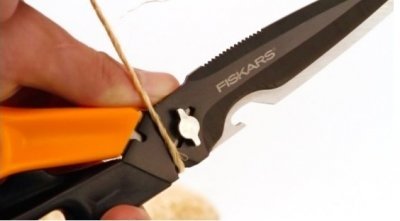 Fiskars multifunkční nůžky Cuts+More