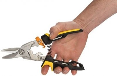 Fiskars převodové nůžky na plech PowerGear, přímé