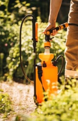 Fiskars tlakový rozprašovač 5 l