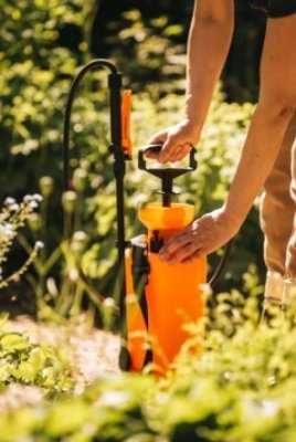 Fiskars tlakový rozprašovač 5 l
