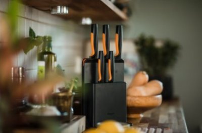 Fiskars plastový blok s pěti noži Functional Form