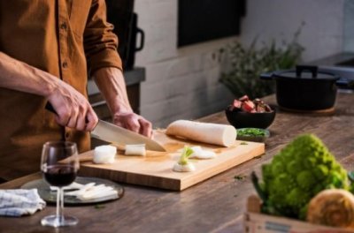 Fiskars velký kuchařský nůž Hard Edge 20 cm