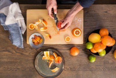 Fiskars loupací nůž Hard Edge 9 cm