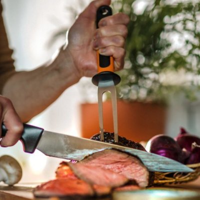 Fiskars vidlice porcovací Functional Form 12 cm