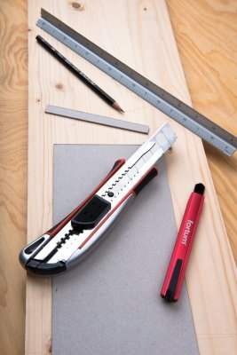 Nůž ulamovací kovový s výztuhou, 25mm Auto-lock EXTOL PREMIUM