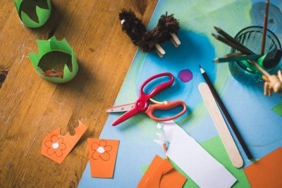 Fiskars červené nůžky pro děti 1064067