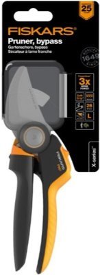 Fiskars dvoučepelové zahradní nůžky X-series (L) P961