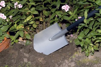 Fiskars špičatý rýč Ergonomic