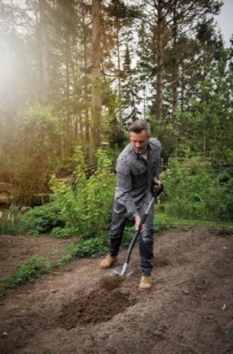 Fiskars špičatý rýč Ergonomic