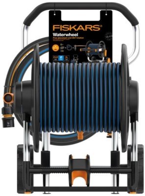Fiskars buben XL manuální s kolečky, dosah 20 m