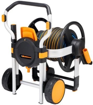 Fiskars buben XL manuální s kolečky, dosah 20 m
