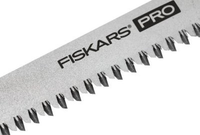 Fiskars skládací pila na dřevo i kov PowerTooth 15 cm