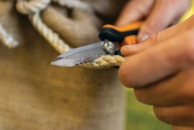 Fiskars multifunční nůžky Solid SP320