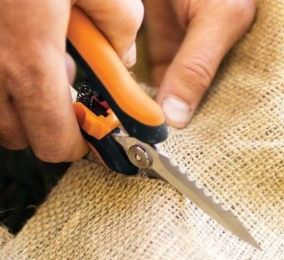 Fiskars multifunční nůžky Solid SP320