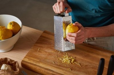 Fiskars struhadlo čtyřhranné Essential 1065589