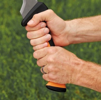 Fiskars mačeta Solid Axe