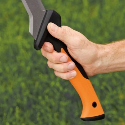 Fiskars mačeta Solid Axe