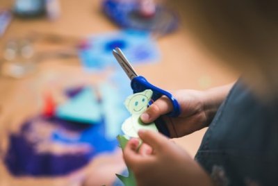 Fiskars dětské nůžky s tupou špičkou, modré