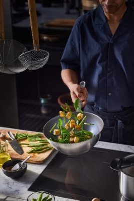 Fiskars pánev Wok All Steel 28 cm 1064747