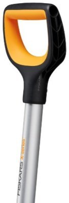 Fiskars hrablo na sníh X-series