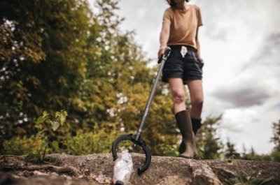 Fiskars uchopovač Solid 1062271