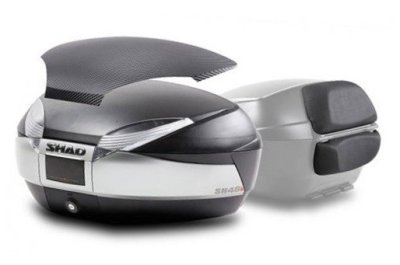 Vrchní kufr na motorku SHAD D0B48406R SH48 Nový titan vč. opěrky, karbonového víka a zámku PREMIUM lock (130.D0B48406R)